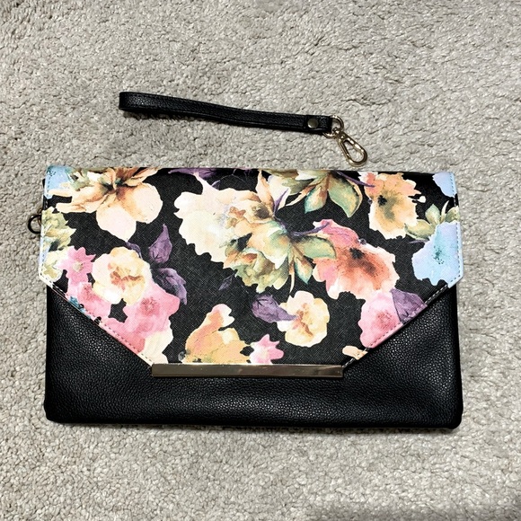 Kanevas Convertible Vegan Leather Purse - Picture 4 of 7